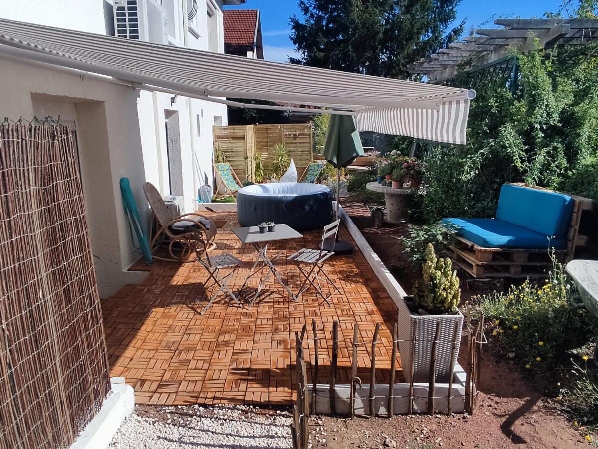 Superbe Appartement Avec Jacuzzi Avec Jardin Prive Lyon Exterior photo